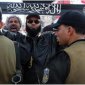 В Каире салафиты атаковали иранскую миссию, водрузив перед резиденцией флаг сирийской оппозиции  