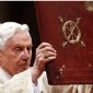 Папа Римский решил оставить пост из-за клириков-геев