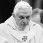 После отречения от престола Бенедикт XVI намерен вести изолированную жизнь