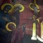 Эксперты из «Центра консервации» в Македонии признали, что человеческая рука не повлияла на очищение фресок в храме XV века