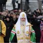 Святейший Патриарх Кирилл совершил молебен на месте будущего памятника святителю Ермогену у стен Московского Кремля
